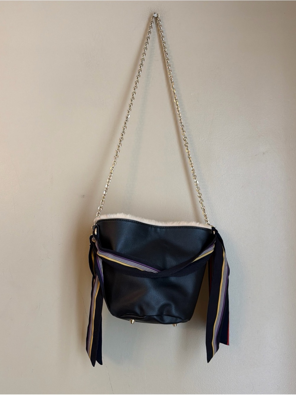 Zara Black Crossbody Faux Fur Lined Bucket Bag Metal Chain Strap Handbag Fall